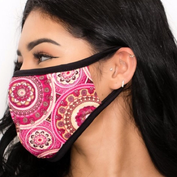 MADE IN USA Bohemian Mandala Print Face Mask - Picture 2 of 2